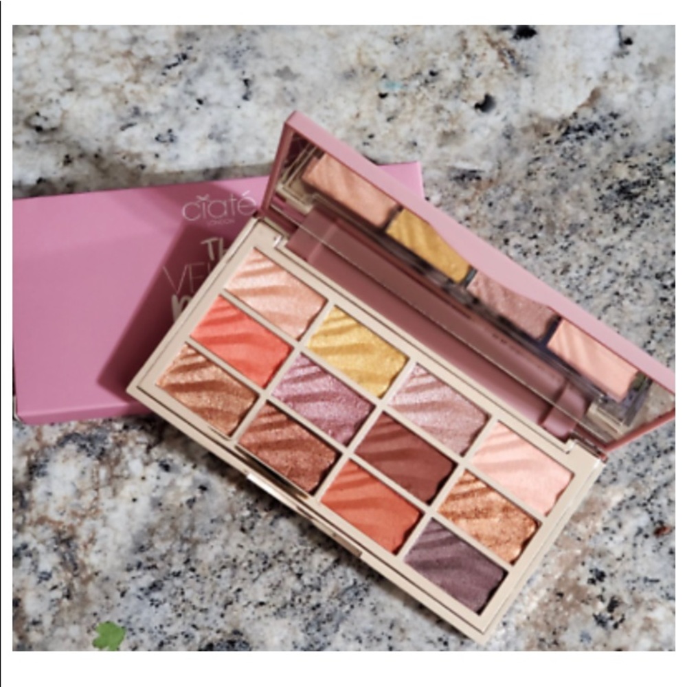 The velvet palette